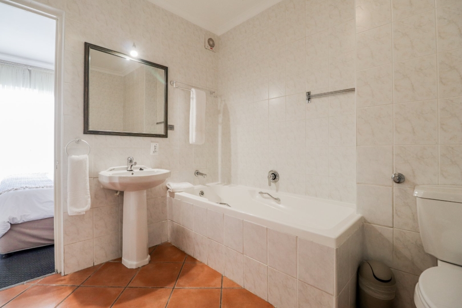 1 Bedroom Property for Sale in Lagoon Beach Western Cape